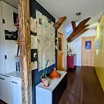 Guestrooms, Rooftop With Garden, Spacious Living Room, Character And Fireplace Гостевой дом