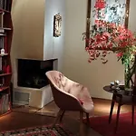 Гостевой дом Guestrooms, Rooftop With Garden, Spacious Living Room, Character And Fireplace Прага